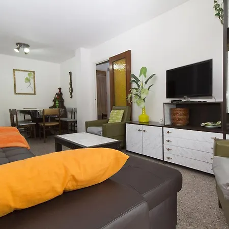 Apartment P4. Sant Pere, 7 Pax, *