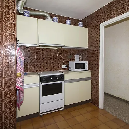 P4. Sant Pere, 7 Pax, Apartment