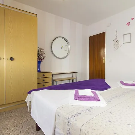 Apartment P4. Sant Pere, 7 Pax,